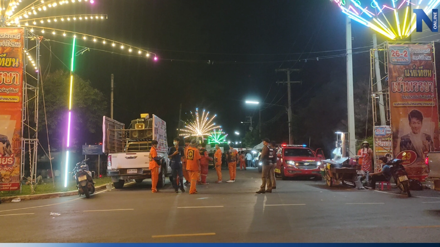 ดุมาก! แก๊งโจ๋นับสิบ ปาระเบิด ยิงใส่ 3 วัยรุ่น ขณะกลับเที่ยวงานแห่เทียน