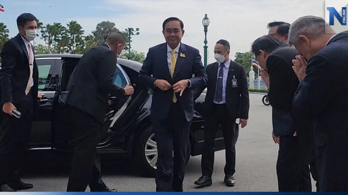 "นายกฯ"เข้าทำเนียบฯวันสุดท้าย แต่ยังทำหน้าที่จนกว่ารบ.ใหม่มา (มีคลิป)