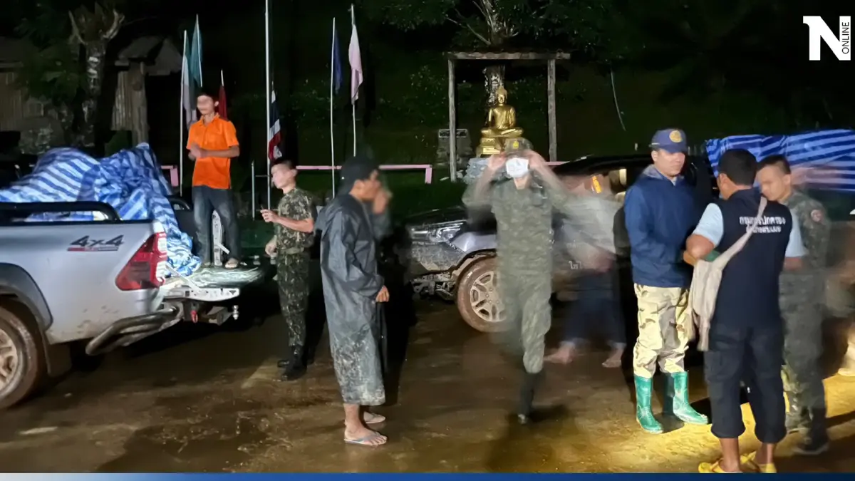 เปิดถนนไป"บ้านแม่ตอละ"ได้แล้ว ส่งทีมกู้ภัยเข้าช่วยเหลือ ชาวบ้านสบเมย เปิดถนนไป"บ้านแม่ตอละ"ได้แล้ว ส่งทีมกู้ภัยเข้าช่วยเหลือ ชาวบ้านสบเมย