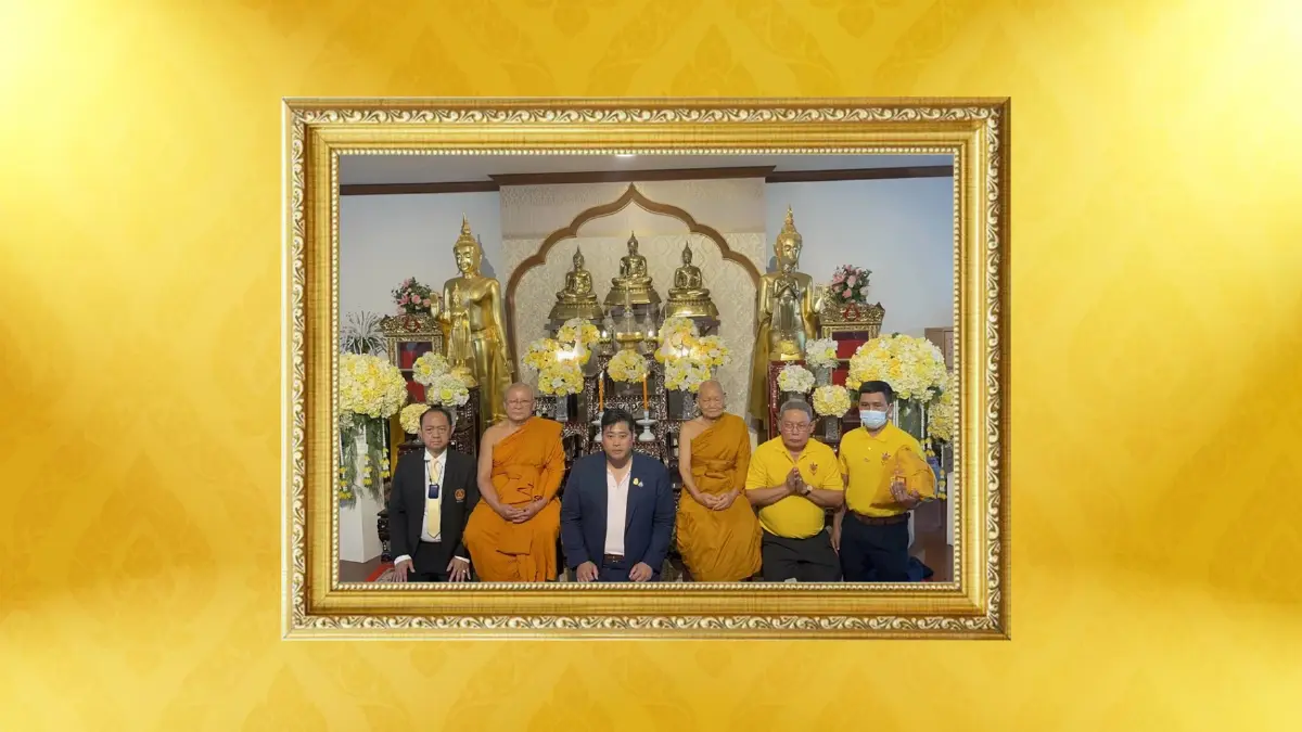 "ท่านอ้น" สักการะพระบรมอัฐิและพระบรมราชสรีรางคาร ในหลวง ร.9