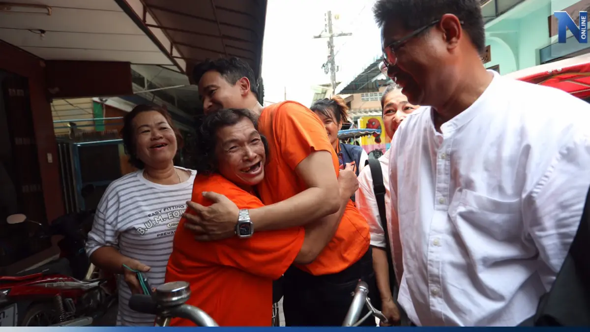 "พิธา" ปั่นจักรยาน-นั่งรถสามล้อพ่วง หาเสียงอ้อน "ทั้งระยองพิธาจองแล้ว"