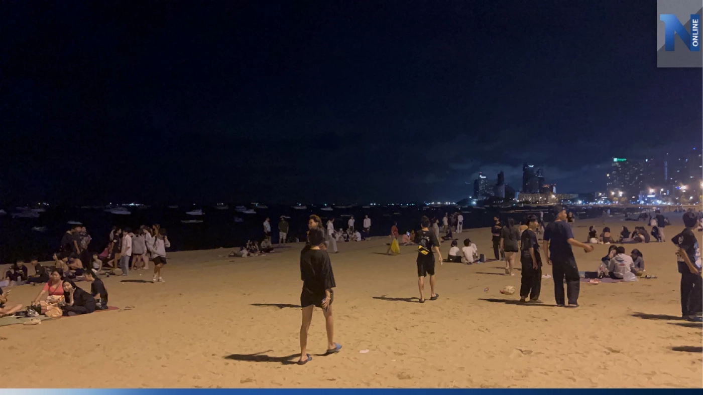 เปิดคลิป โจ๋พัทยาสุดเถื่อน ควงอาวุธยกพวกถล่มกันกลางหาด นทท.หนีตายอลหม่าน