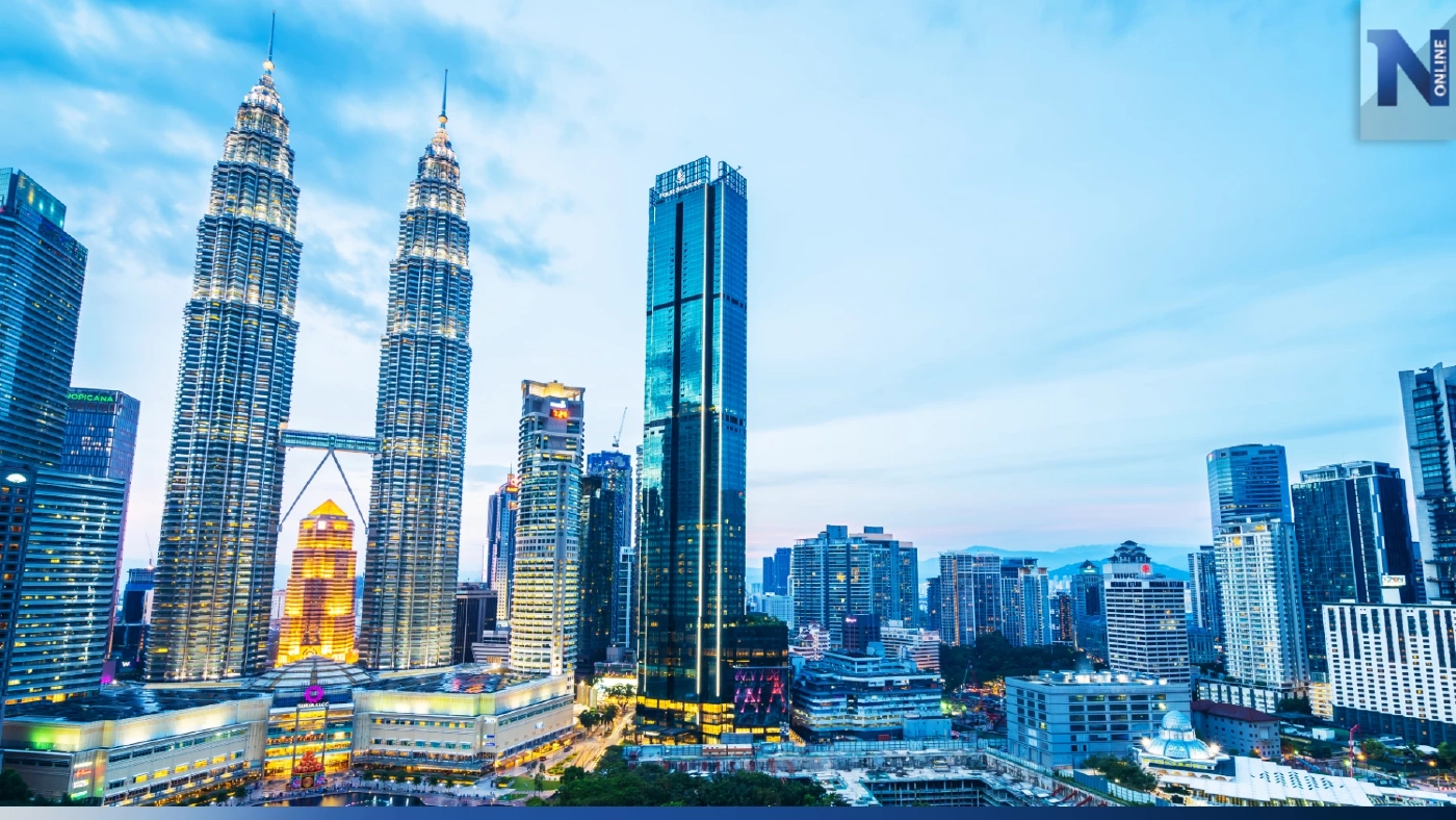 ช่างภาพตื๊อนักท่องเที่ยวที่ตึกแฝดเปโตรนาส ช่างภาพตื๊อนักท่องเที่ยวที่ตึกแฝดเปโตรนาส