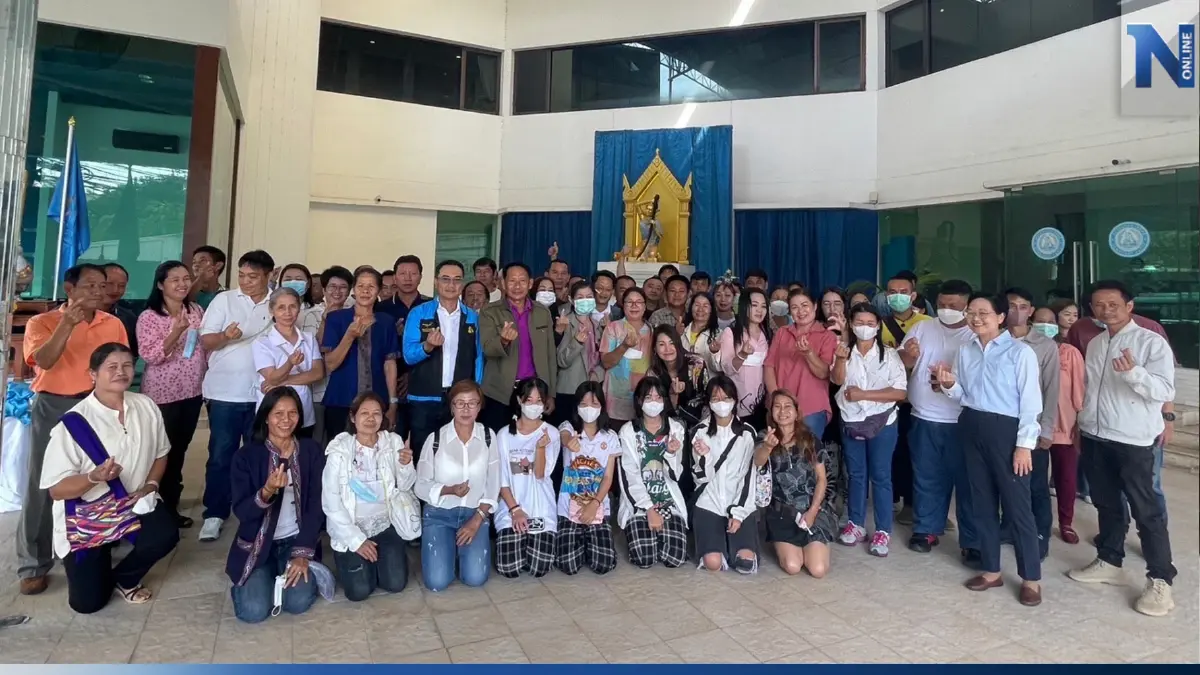 สมาชิกภาคเหนือยกทัพให้กำลังใจ"ชวน-ปชป."สู้เคียงข้างปชช. สมาชิกภาคเหนือยกทัพให้กำลังใจ"ชวน-ปชป."สู้เคียงข้างปชช.