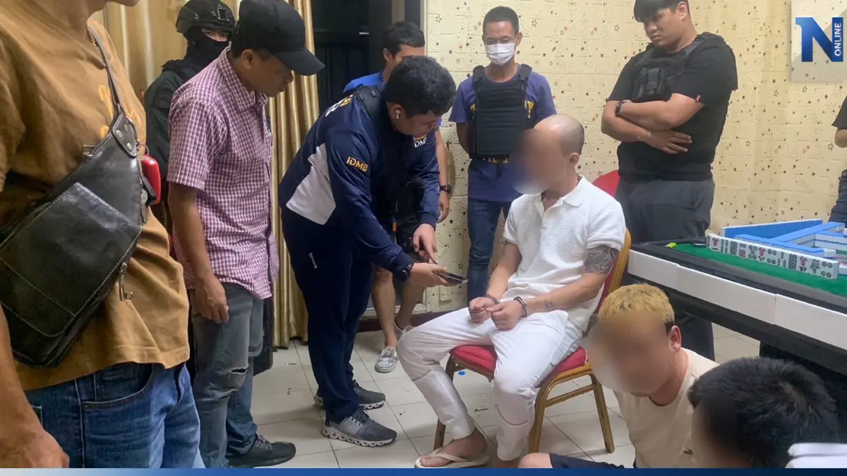 รวบ “แก๊งคนจีน”ใช้ปืนปล้นทรัพย์ชาติเดียวกัน ย่านห้วยขวาง