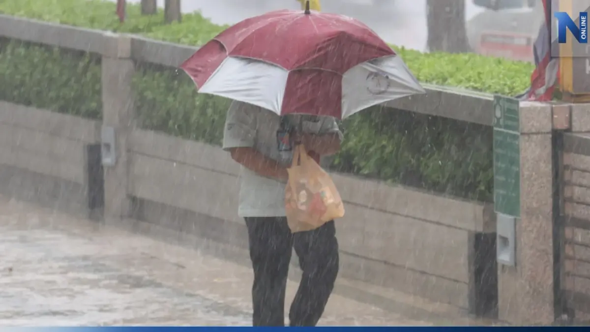 กรมอุตุฯ พยากรณ์อากาศ เตือน 54 จังหวัด "ฝนตกหนัก" เฝ้าระวังน้ำท่วมฉับพลัน