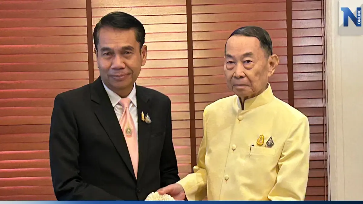 "สุทิน" เปิดโต๊ะจีนถกงานทหาร "บิ๊กเหวียง" แนะให้เกียรติกองทัพ "สุทิน" เปิดโต๊ะจีนถกงานทหาร "บิ๊กเหวียง" แนะให้เกียรติกองทัพ
