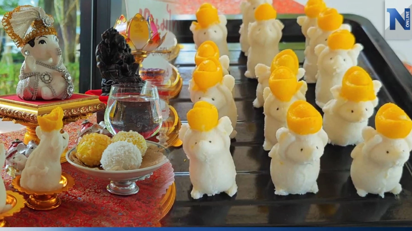 เอาใจสายมู! แม่ค้าตามเทรนด์ ทำขนมไทยบูชา "พระพิฆเนศ" ช่วงเทศกาลคเณศจตุรถี