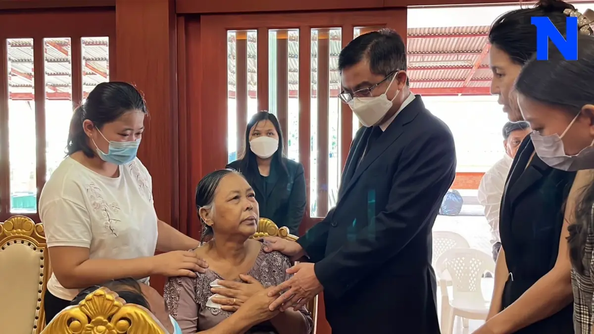 แม่ตะวันสาวเมียนมา มาประเทศไทยร่วมงานศพลูกสาว พร้อมท่านทูตเมียนมา แม่ตะวันสาวเมียนมา มาประเทศไทยร่วมงานศพลูกสาว พร้อมท่านทูตเมียนมา