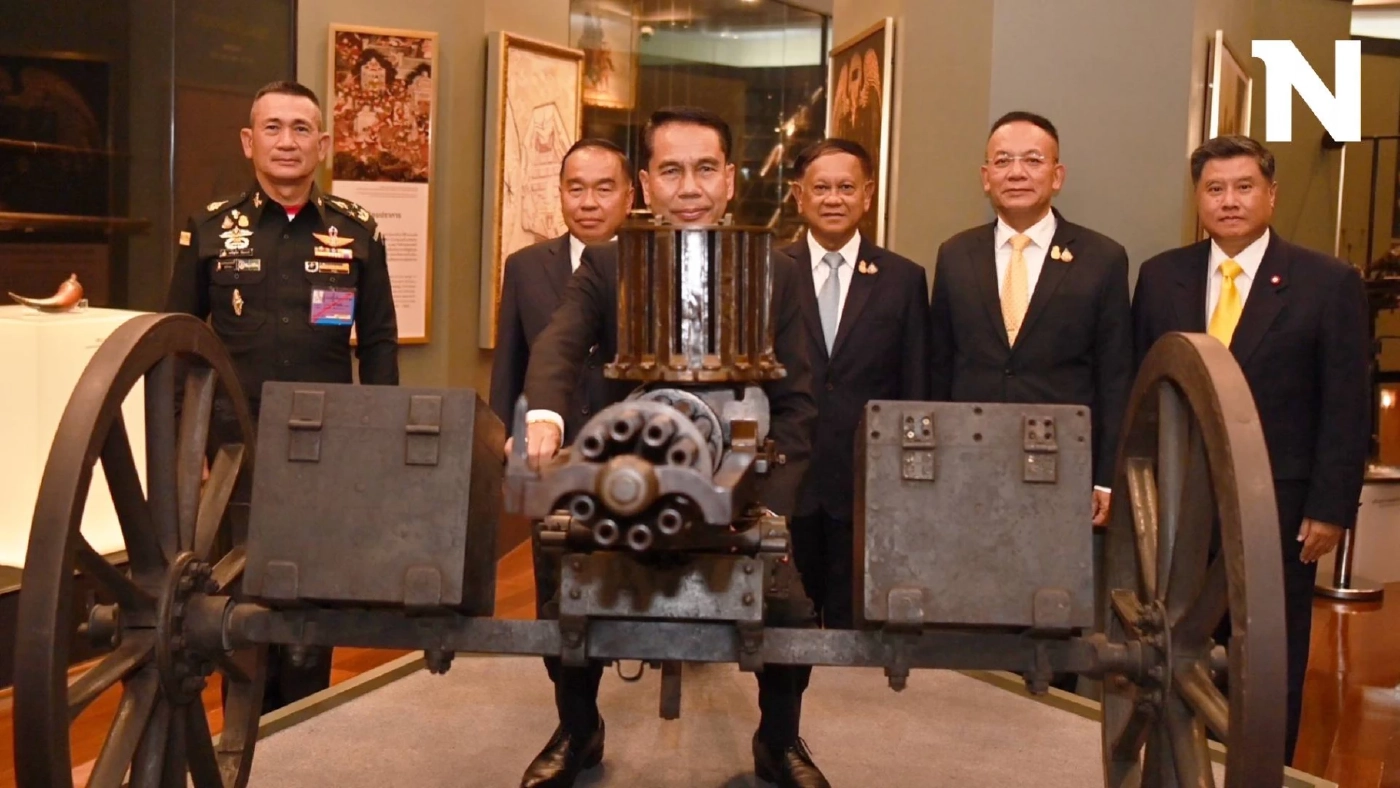 "กองทัพบก" โร่แจงภาพ "สุทิน" นั่งบนปืนแก๊ตลิ่ง ยันเป็นปืนโบราณ ซื้อสมัย ร.5