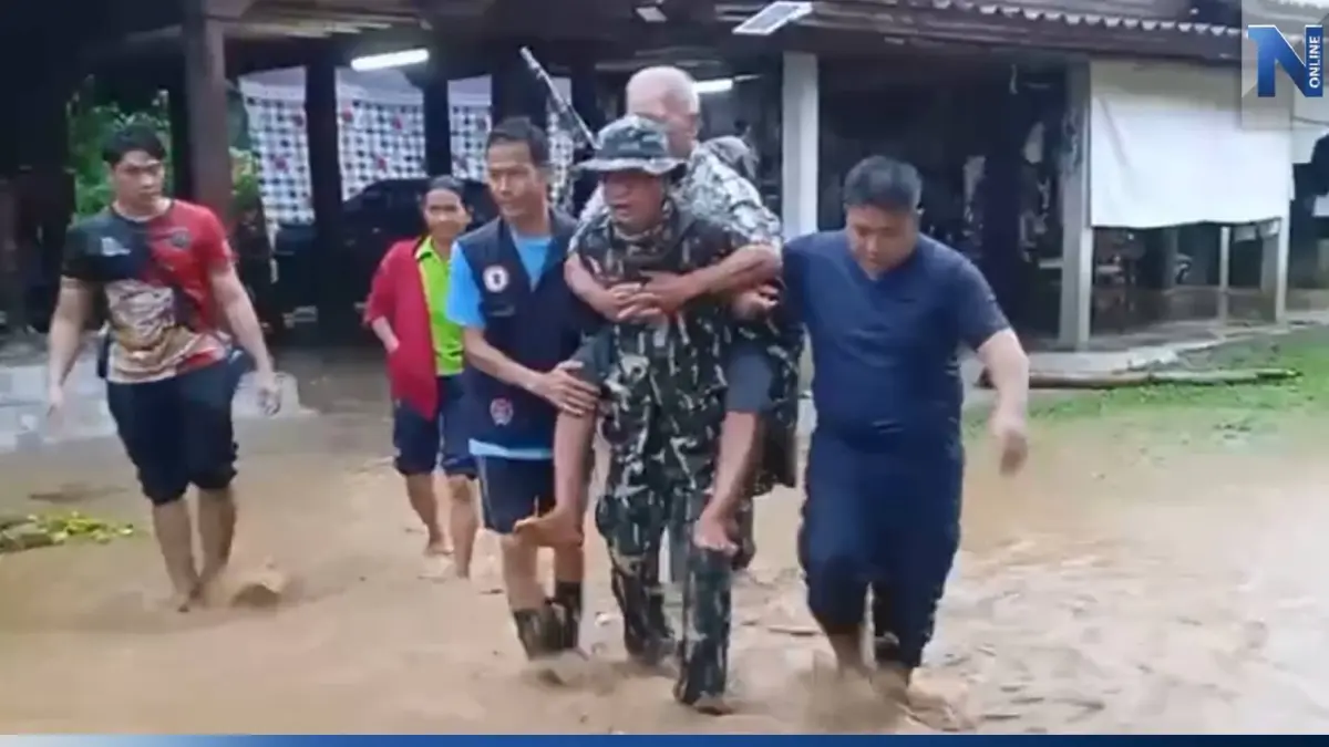 อส.รับข้อสั่งการ พล.ต.อ.พัชรวาท ร่วมช่วยเหลือประชาชนประสบภัยน้ำท่วม