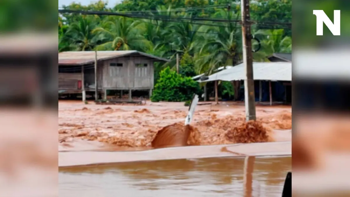 อุตรดิตถ์ฝนถล่ม น้ำป่าหลากเข้าท่วม 2 อำเภอ จนท.เร่งอพยพช่วยชาวบ้าน อุตรดิตถ์ฝนถล่ม น้ำป่าหลากเข้าท่วม 2 อำเภอ จนท.เร่งอพยพช่วยชาวบ้าน