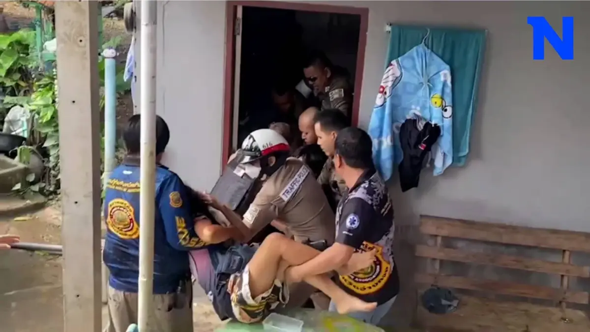บุกช่วยหนุ่มคลั่ง ใช้มีดกรีดตัวเองเจ็บสาหัส บุกช่วยหนุ่มคลั่ง ใช้มีดกรีดตัวเองเจ็บสาหัส