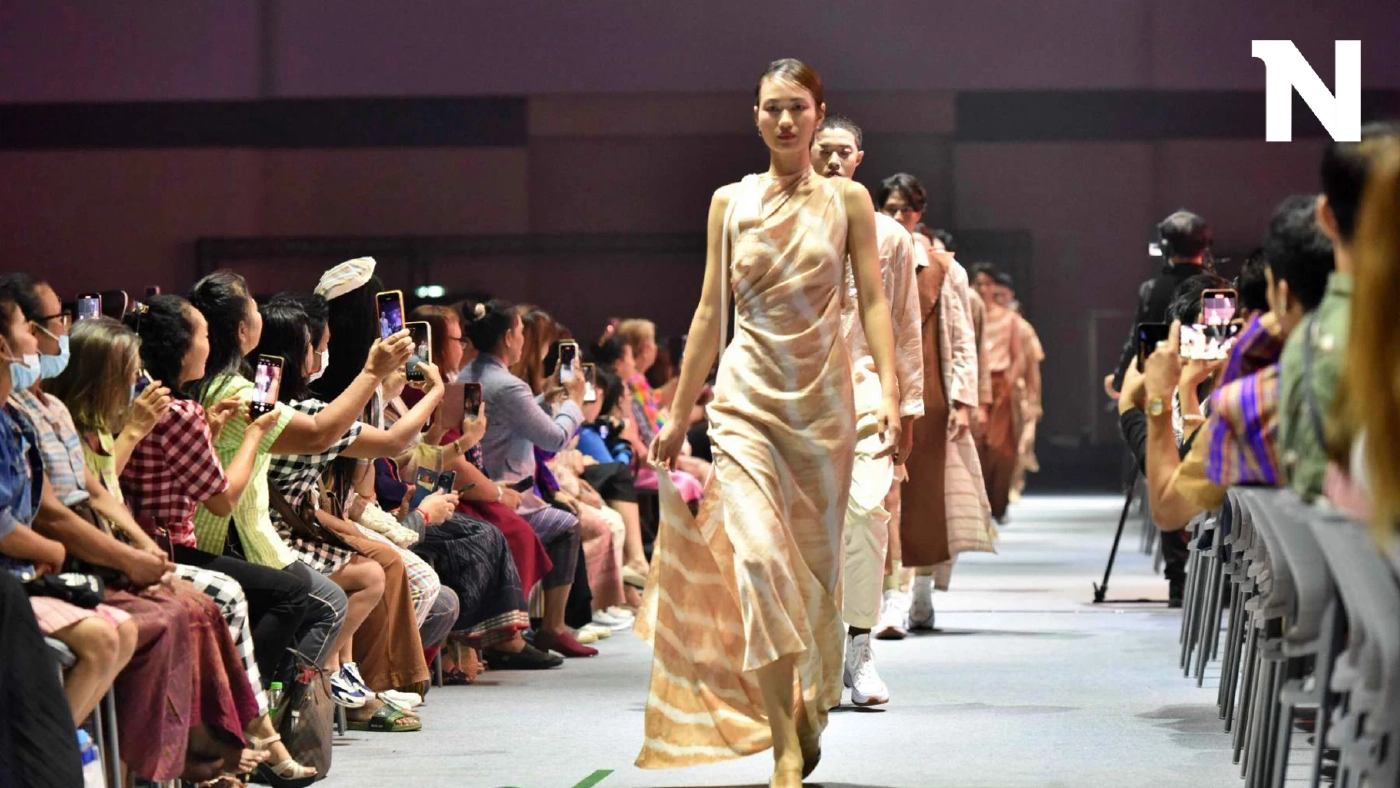 Soft Power โชว์หัตถศิลป์งานแฟชั่นผ้าไทยตระหง่านบนเวทีความยั่งยืน