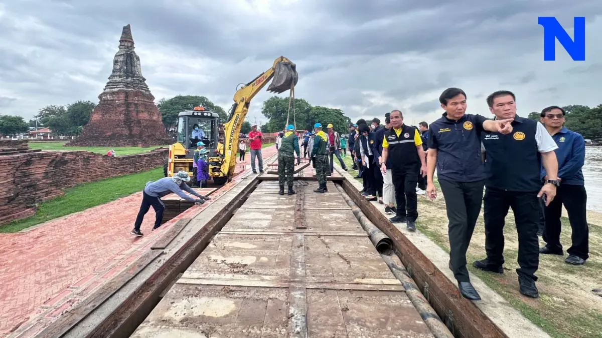 เร่งยกบังเกอร์สกัดน้ำท่วมวัดไชยวัฒนาราม หลังแม่น้ำเจ้าพระยาเพิ่มสูงขึ้น
