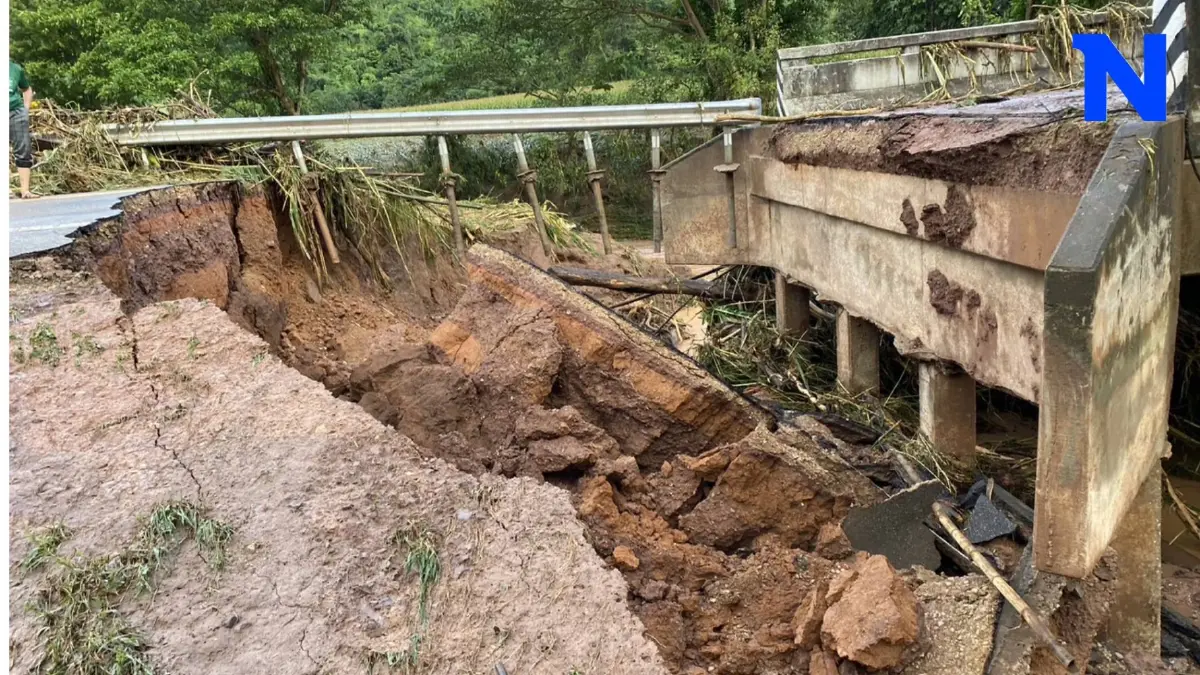 น้ำป่าซัดสะพานสายดอกคำใต้-เชียงม่วนขาด เจอ 4 ศพน้ำพัดหาย เหลือ 1 ยังหาไม่พบ