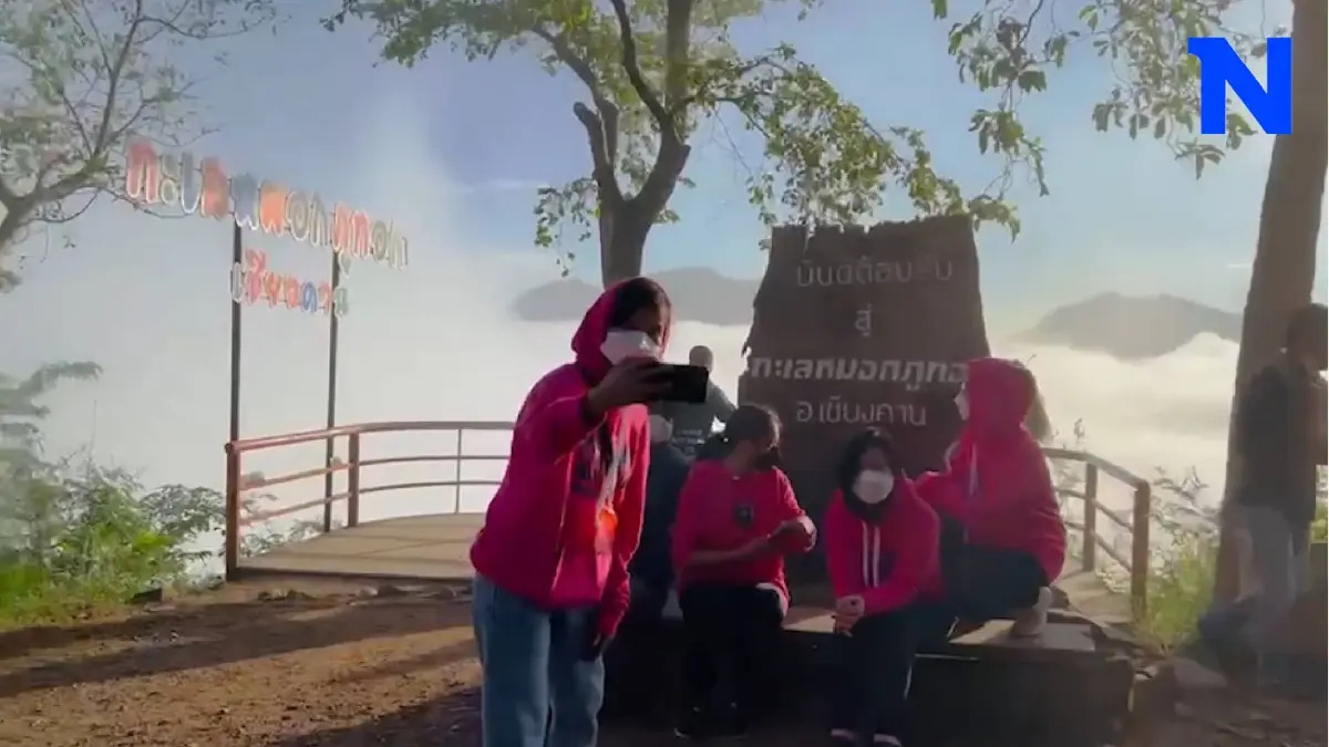 นักท่องเที่ยว แห่ชมทะเลหมอกเชียงคาน สถานที่ยอดฮิตทะเลหมอกสวยจับใจ