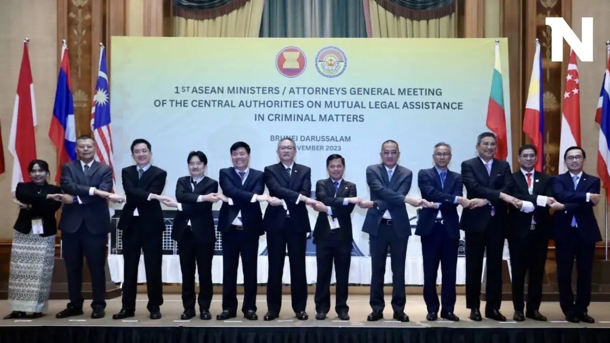 "จุมพล" รองอัยการสูงสุด บินประชุมทวิภาคีบรูไน ชงตั้งองค์กรอัยการอาเซียน "จุมพล" รองอัยการสูงสุด บินประชุมทวิภาคีบรูไน ชงตั้งองค์กรอัยการอาเซียน