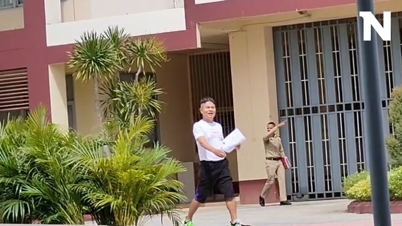 นาทีปล่อยตัว “เทพไท-มาโนช” เสนพงศ์ออกจากเรือนจำ