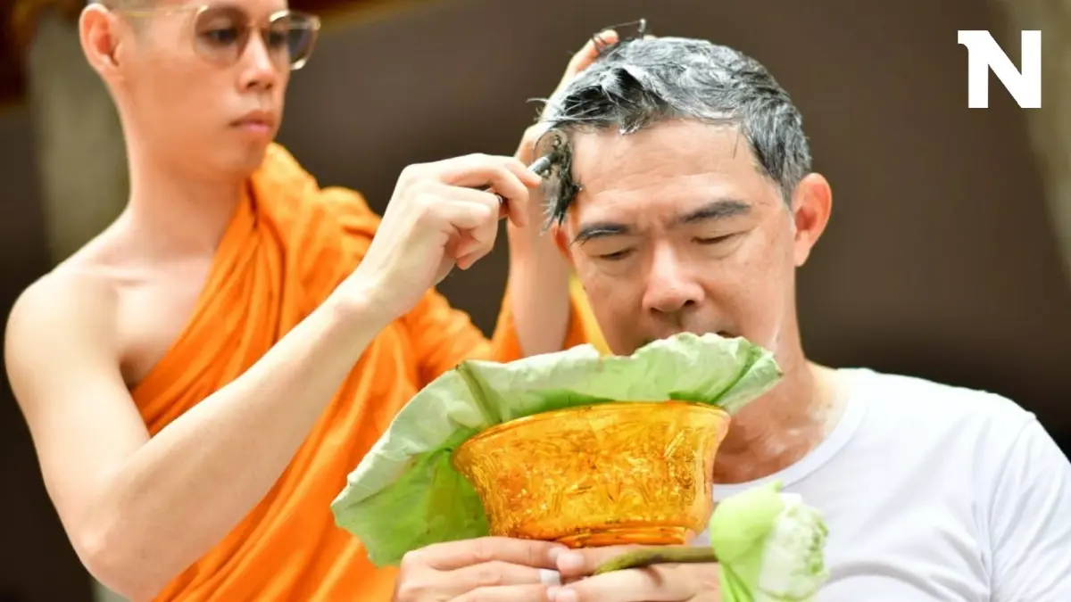 "คุณหมอทวีศิลป์" เข้าสู่ร่มกาสาวพักตร์ อุปสมบท 5 -15 พ.ย.พุทธคยา อินเดีย "คุณหมอทวีศิลป์" เข้าสู่ร่มกาสาวพักตร์ อุปสมบท 5 -15 พ.ย.พุทธคยา อินเดีย