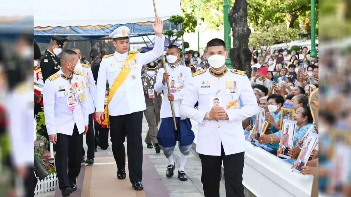 'ในหลวง' โปรดเกล้าฯ 'เจ้าฟ้าทีปังกร' ถวายผ้าพระกฐิน ณ วัดสุทัศนเทพวราราม 'ในหลวง' โปรดเกล้าฯ 'เจ้าฟ้าทีปังกร' ถวายผ้าพระกฐิน ณ วัดสุทัศนเทพวราราม