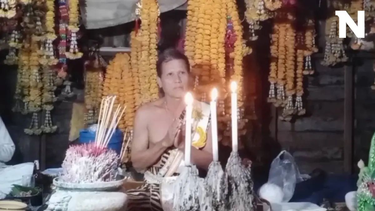 ร่างทรงปู่เจ้าสมิงพราย เผย "เสี่ยแป้ง" ไม่ได้อยู่บนเขา ตอนนี้กินอิ่มนอนหลับ ร่างทรงปู่เจ้าสมิงพราย เผย "เสี่ยแป้ง" ไม่ได้อยู่บนเขา ตอนนี้กินอิ่มนอนหลับ