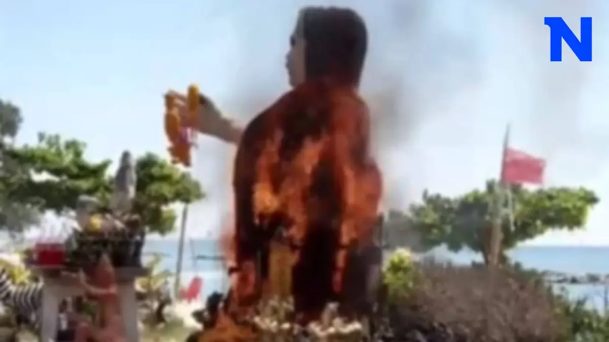 สะเทือนใจ! รูปปั้นนางยักษ์ ริมหาดพีเอ็มวาย ถูกคนร้ายจุดไฟเผา