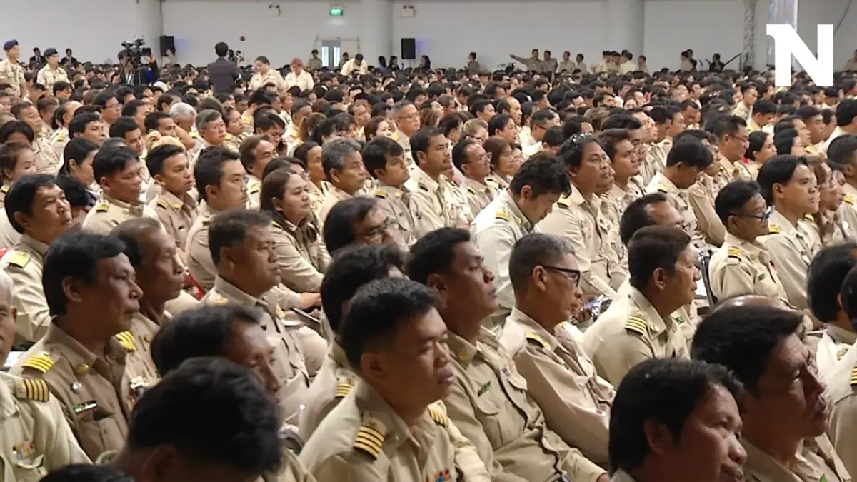 ข้าราชการ-เจ้าหน้าที่รัฐ 'ขานรับ' การขึ้นเงินเดือน ข้าราชการ-เจ้าหน้าที่รัฐ 'ขานรับ' การขึ้นเงินเดือน