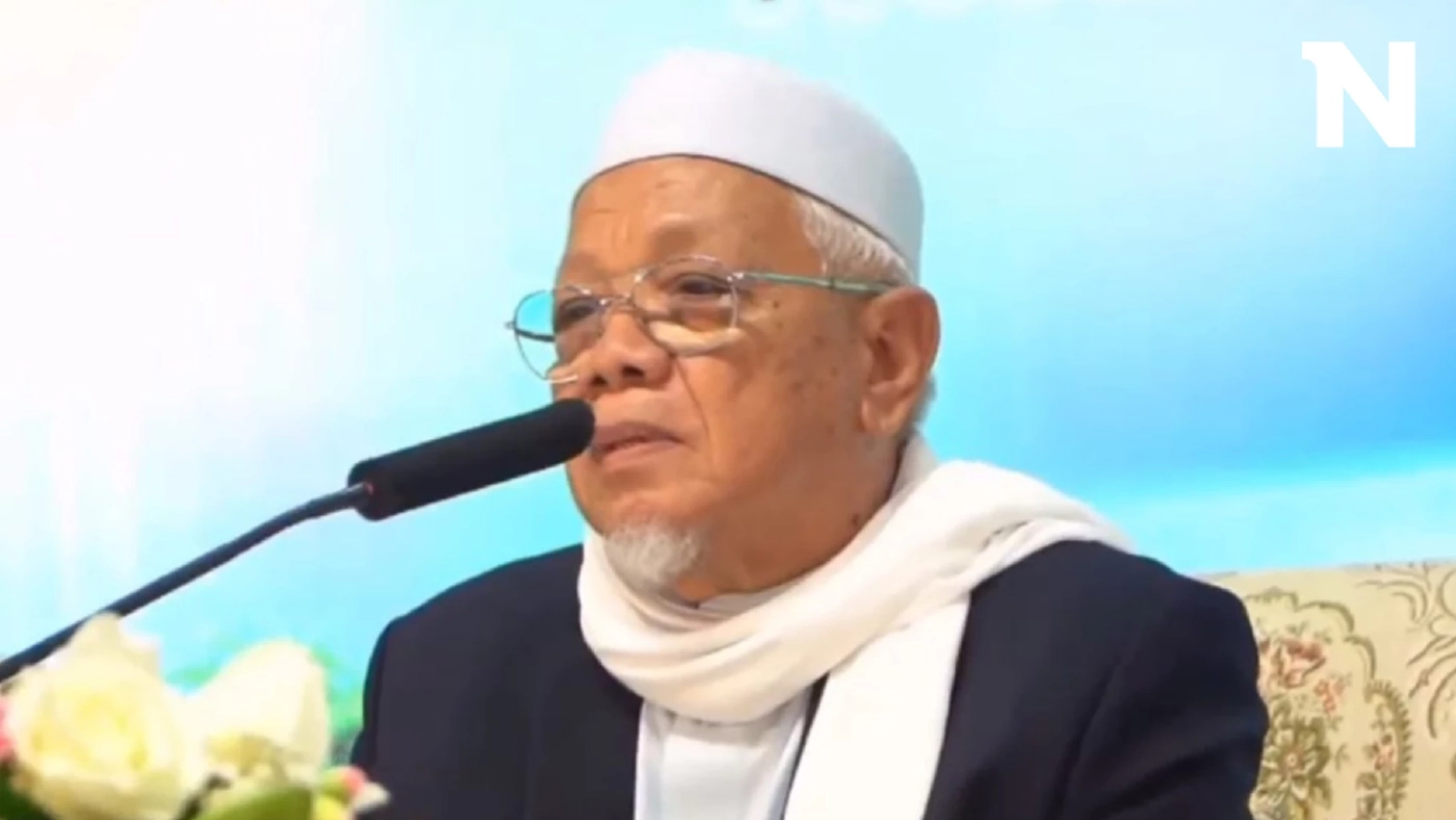 รอโปรดเกล้าฯ "อรุณ บุญชม" ได้รับการคัดเลือกเป็น ว่าที่จุฬาราชมนตรีคนที่ 19 รอโปรดเกล้าฯ "อรุณ บุญชม" ได้รับการคัดเลือกเป็น ว่าที่จุฬาราชมนตรีคนที่ 19