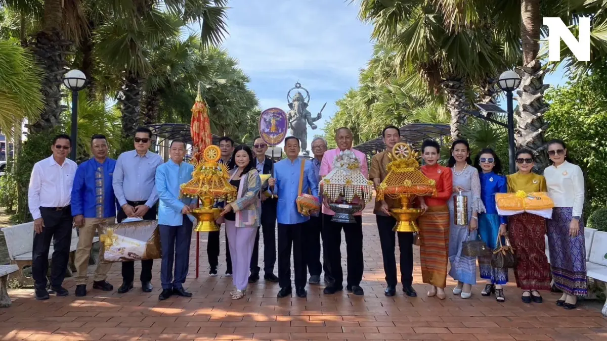 "อรรถพล ใหญ่สว่าง" นำ 2 สมาคมฯ-กลุ่มอัยการ ทอดกฐินทางเรือ "อรรถพล ใหญ่สว่าง" นำ 2 สมาคมฯ-กลุ่มอัยการ ทอดกฐินทางเรือ