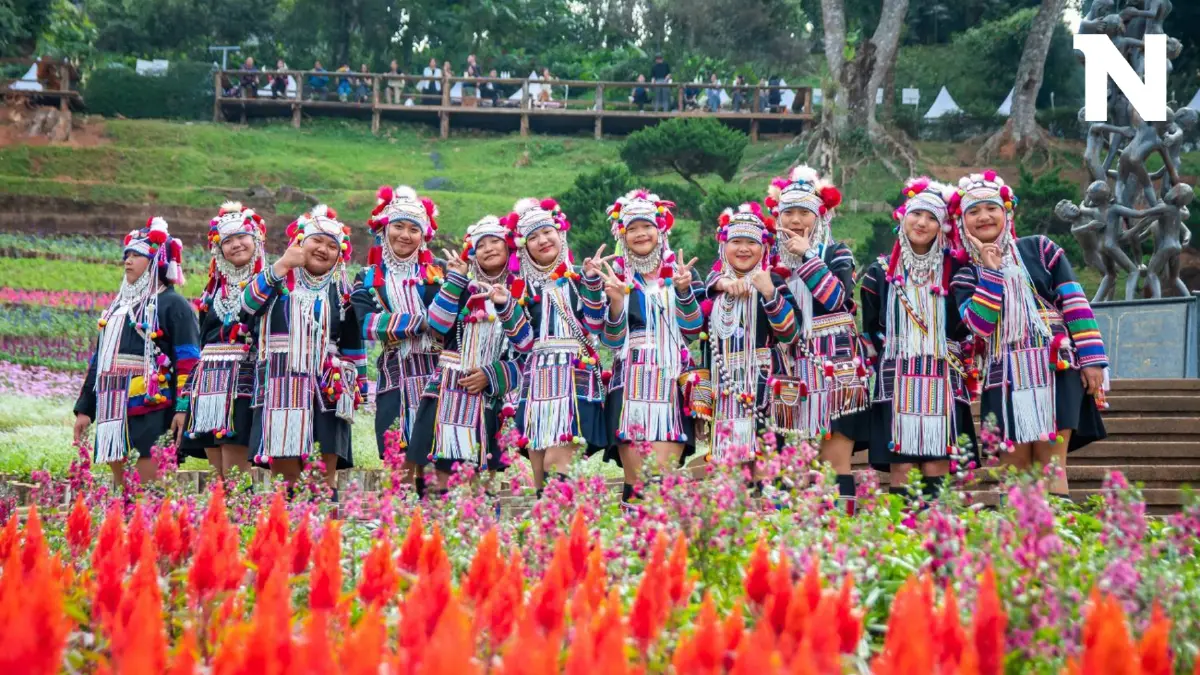 ขึ้นเหนือถ่ายรูปให้ฉ่ำ!กับดอกไม้นานาชนิด “สีสันแห่งดอยตุง ครั้งที่ 10”