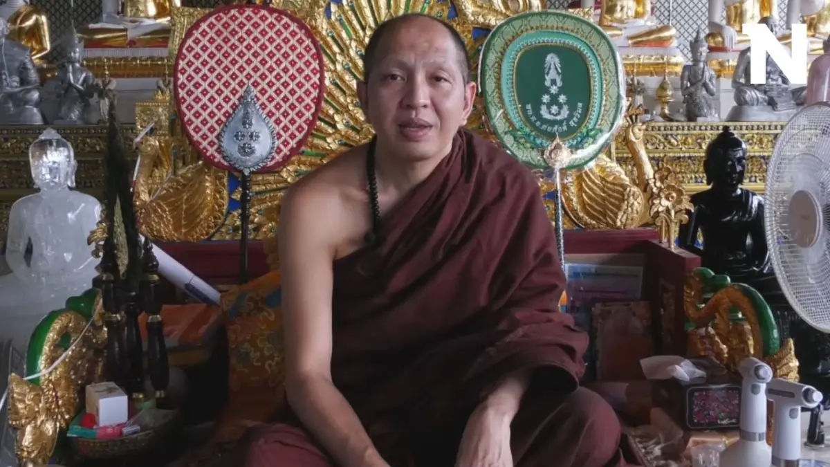 "ครูบาอริยชาติ" เกจิดังล้านนา อวยพรปีใหม่ 2567 พร้อมเตือนสติ "เมาไม่ขับ"