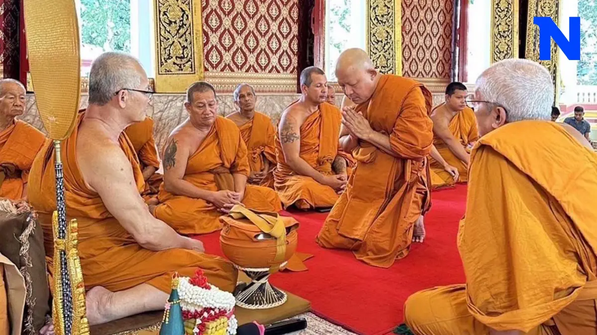 "ศรีสุวรรณ" ปลีกวิเวกบวชเงียบถวาย "ในหลวง" ได้รับฉายา "สิริภทฺโท" "ศรีสุวรรณ" ปลีกวิเวกบวชเงียบถวาย "ในหลวง" ได้รับฉายา "สิริภทฺโท"