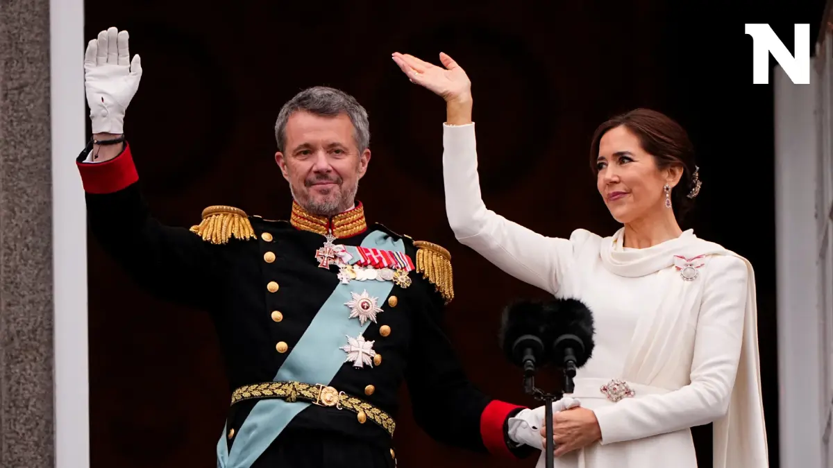 สมเด็จพระเจ้าเฟรเดอริกที่ 10 แห่งเดนมาร์ก ขึ้นครองราชย์