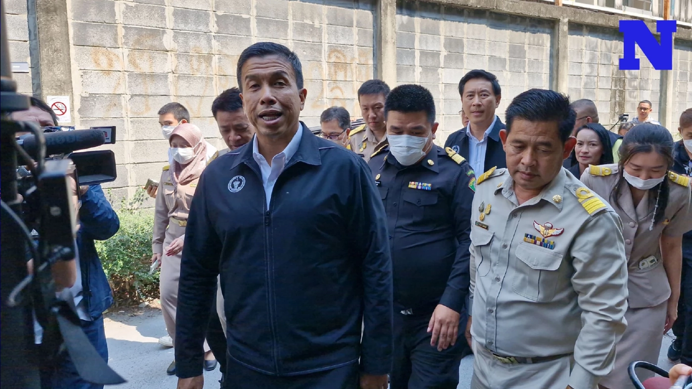 "ชัชชาติ"สั่งเพิ่มเข้มงวดโรงเรียนในกทม.หลังเด็กใช้มีดแทงคอเพื่อน ม.2 ดับ "ชัชชาติ"สั่งเพิ่มเข้มงวดโรงเรียนในกทม.หลังเด็กใช้มีดแทงคอเพื่อน ม.2 ดับ