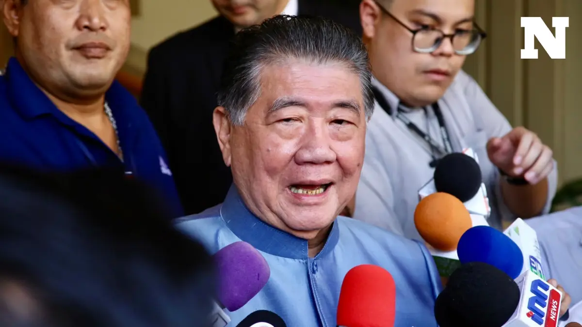 "ภูมิธรรม" ลังเล แก้ไขรัฐธรรมนูญ ใช้ร่าง รัฐบาล หรือ เพื่อไทย โยนสภาฯ ชี้ขาด