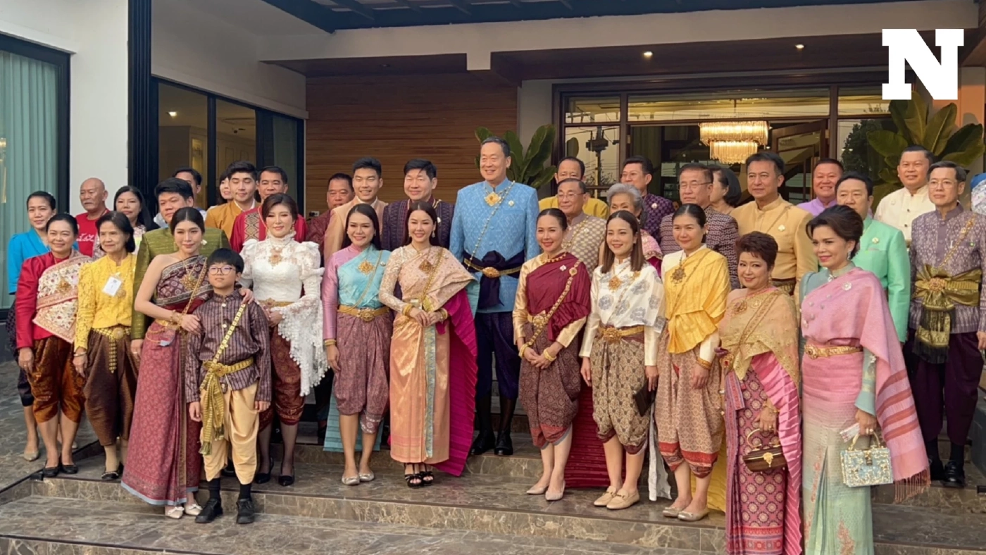 "เศรษฐา" สวมชุดไทยลายพระราชทาน ร่วมชมงานแผ่นดินสมเด็จพระนารายณ์ฯ