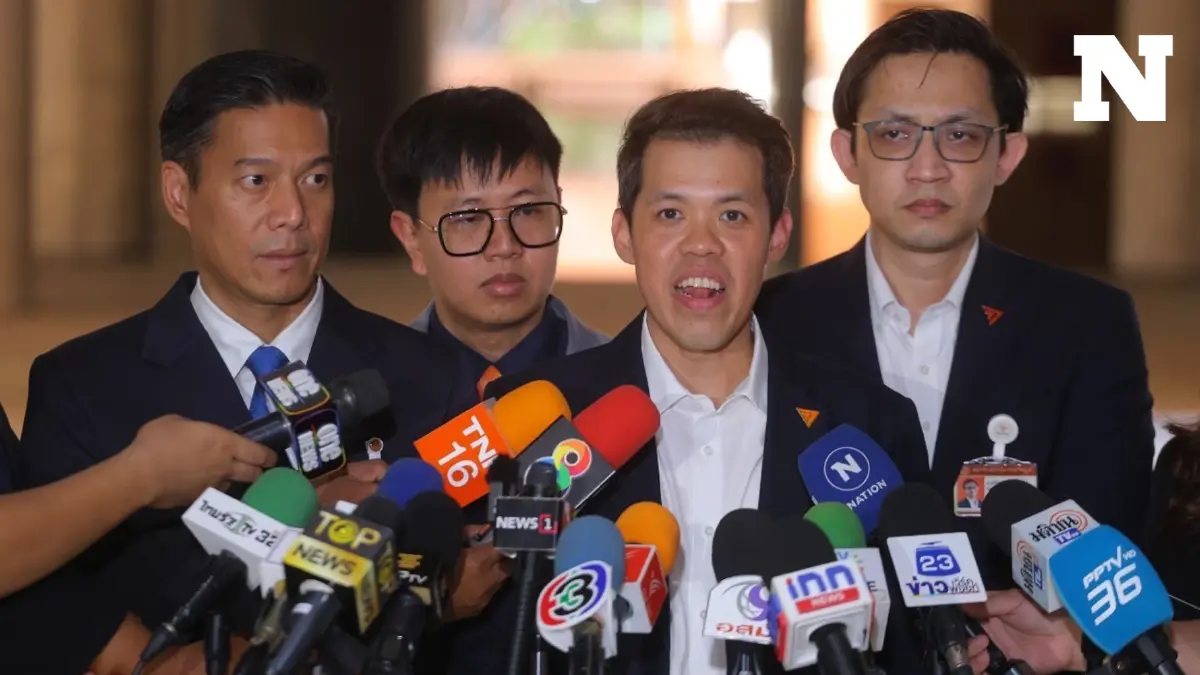 "ก้าวไกล" ฉุนรัฐมนตรีโดดร่มตอบกระทู้ย้ำไม่ให้เกียรติสภา-ฝ่ายนิติบัญญัติ
