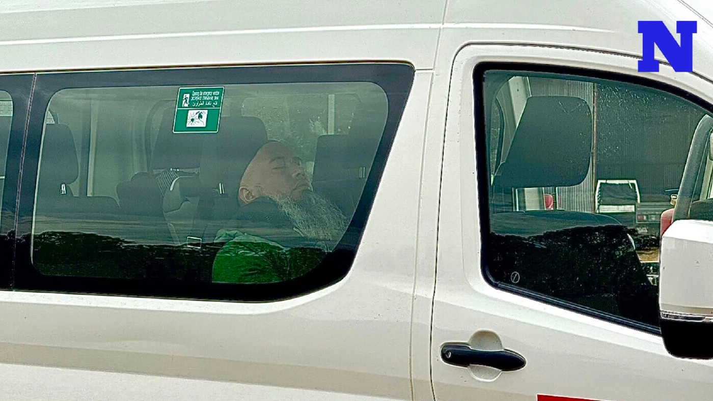 "บังโต" โพสต์ภาพรถมารับกลับบ้าน เปิดรับรีวิว "หมอนรองคอ" ฟรี โซเชียลคอมเมนต์สนั่น