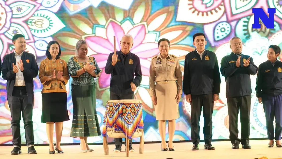 รมว. "พิพัฒน์" ดูแลแรงงานอิสระ รับจ้าง เกษตรกร กว่า 1.8 แสนคน จ.พัทลุง รมว. "พิพัฒน์" ดูแลแรงงานอิสระ รับจ้าง เกษตรกร กว่า 1.8 แสนคน จ.พัทลุง