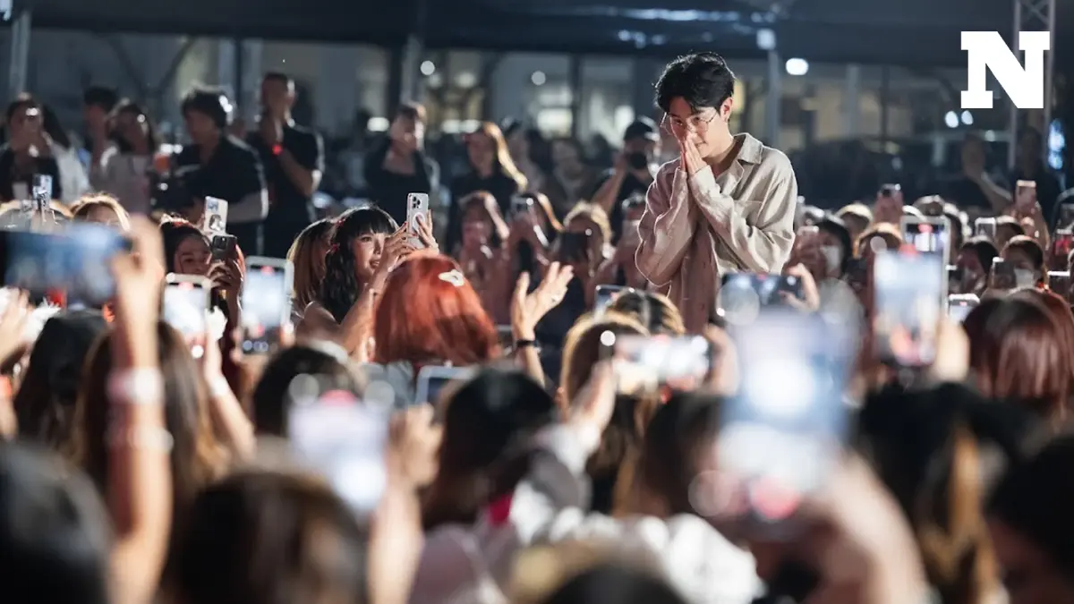 "มาร์ค ต้วน" จัดเต็มความฟินมีทแอนด์กรี๊ดใกล้ชิดอากาเซ่แห่ร่วมงานนับหมื่น "มาร์ค ต้วน" จัดเต็มความฟินมีทแอนด์กรี๊ดใกล้ชิดอากาเซ่แห่ร่วมงานนับหมื่น