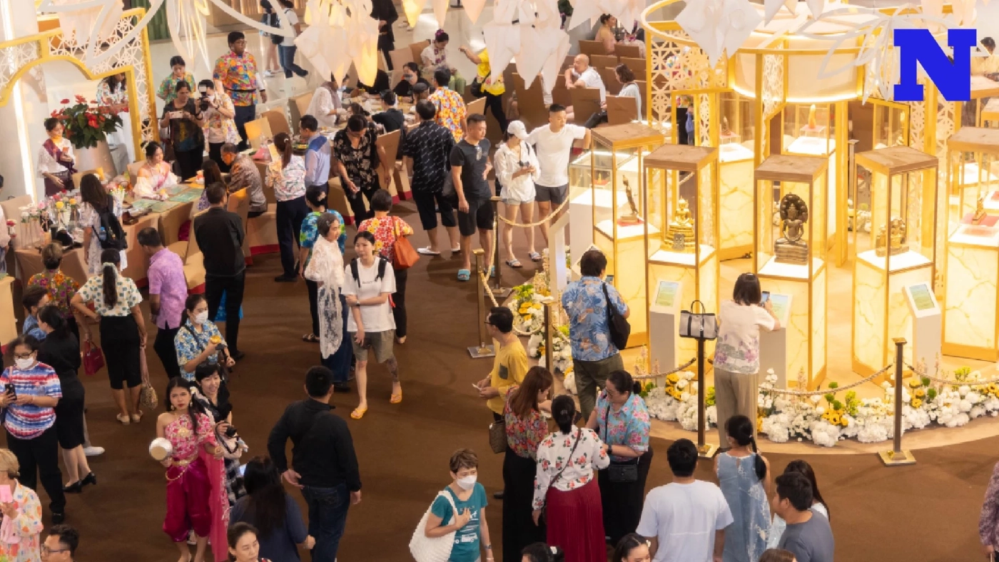 สยามพารากอน ร่วมกระทรวงวัฒนธรรม  อัญเชิญพระพุทธรูปมงคล สักการะรับปีใหม่ไทย