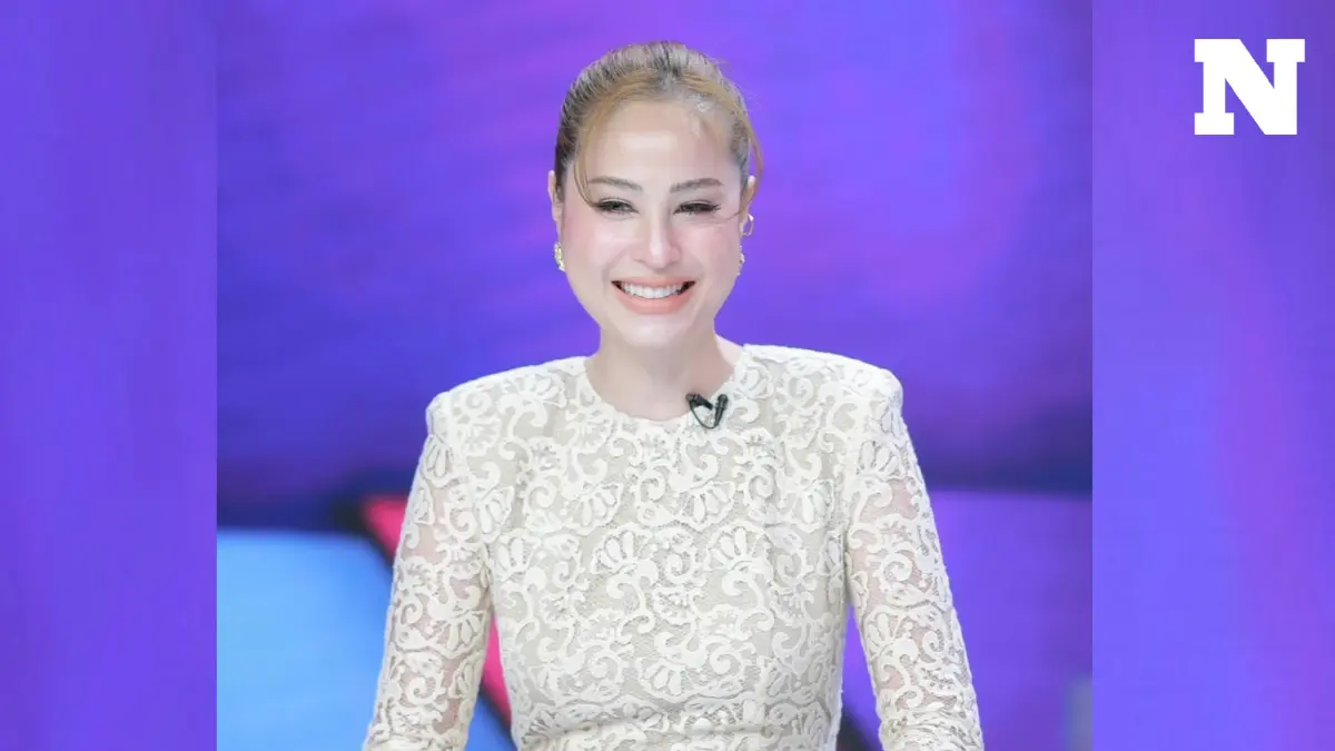 "ขวัญ อุษามณี" อนาคตอาจลงสนามการเมือง เผยที่โสดนานเพราะสแตนดาร์ดสูง "ขวัญ อุษามณี" อนาคตอาจลงสนามการเมือง เผยที่โสดนานเพราะสแตนดาร์ดสูง
