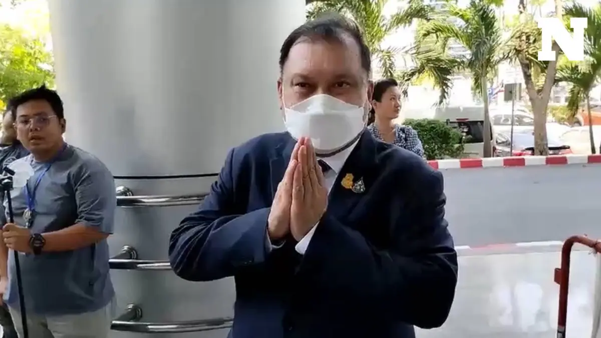 "สนธิญา" โร่เข้ารายงานตัวศาลอาญา หลังถูกออกหมายจับ อ้าง จดวันนัดฟังคำพิพากษาผิด