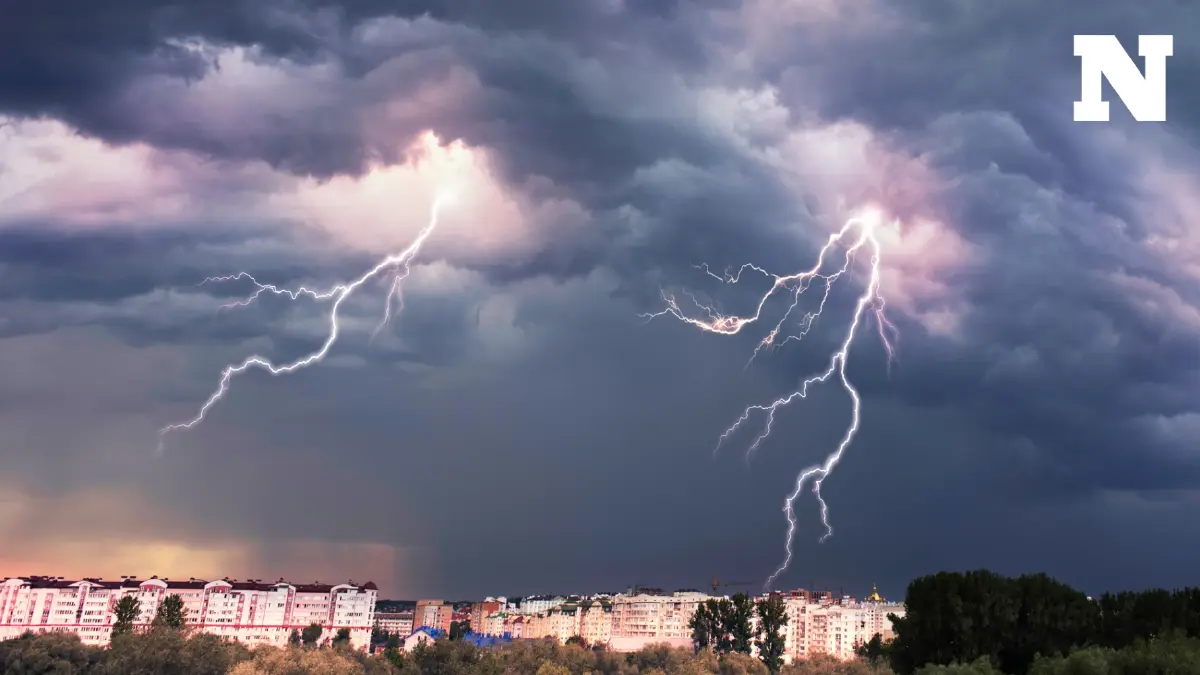 กรมอุตุฯ ประกาศด่วน! ฉบับ 7 แจ้ง 53 จังหวัด รับมือ พายุฝนฟ้าคะนอง ลมกระโชกแรง
