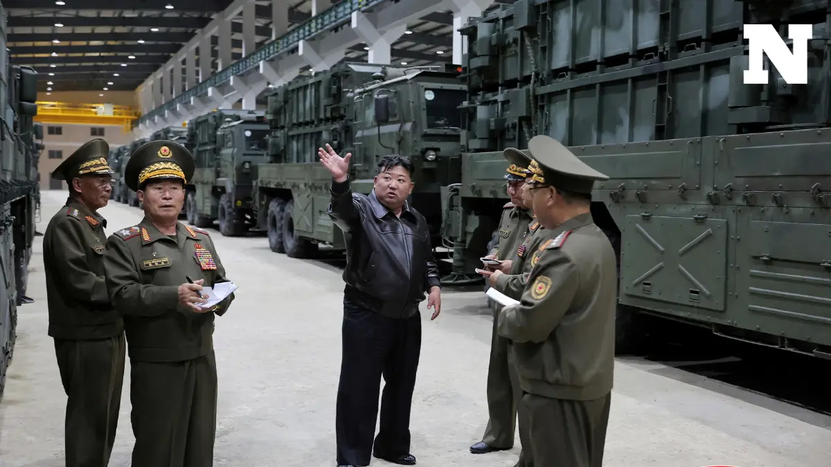 เกาหลีเหนือสั่งเร่งผลิตขีปนาวุธเพื่อข่มศัตรู เกาหลีเหนือสั่งเร่งผลิตขีปนาวุธเพื่อข่มศัตรู