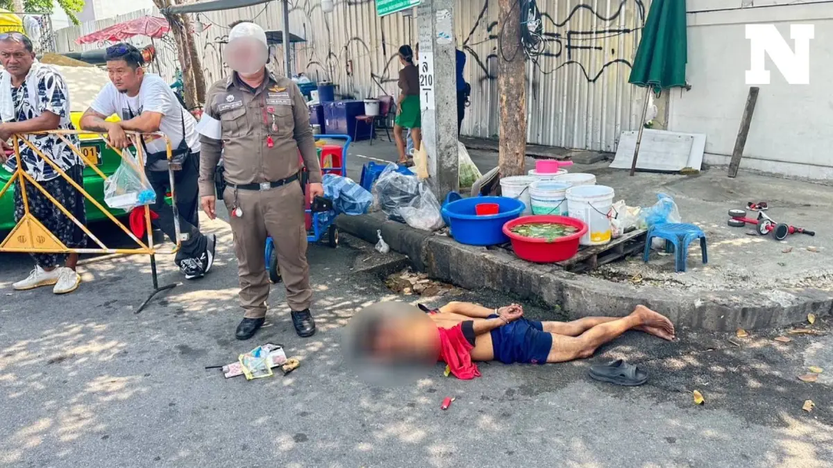 ตำรวจเข้าห้ามชายคลั่งจะทุบรถ เจอปังตอฟันหัวเจ็บสาหัส ฮึดสู้จับคนร้ายไว้ได้ ตำรวจเข้าห้ามชายคลั่งจะทุบรถ เจอปังตอฟันหัวเจ็บสาหัส ฮึดสู้จับคนร้ายไว้ได้