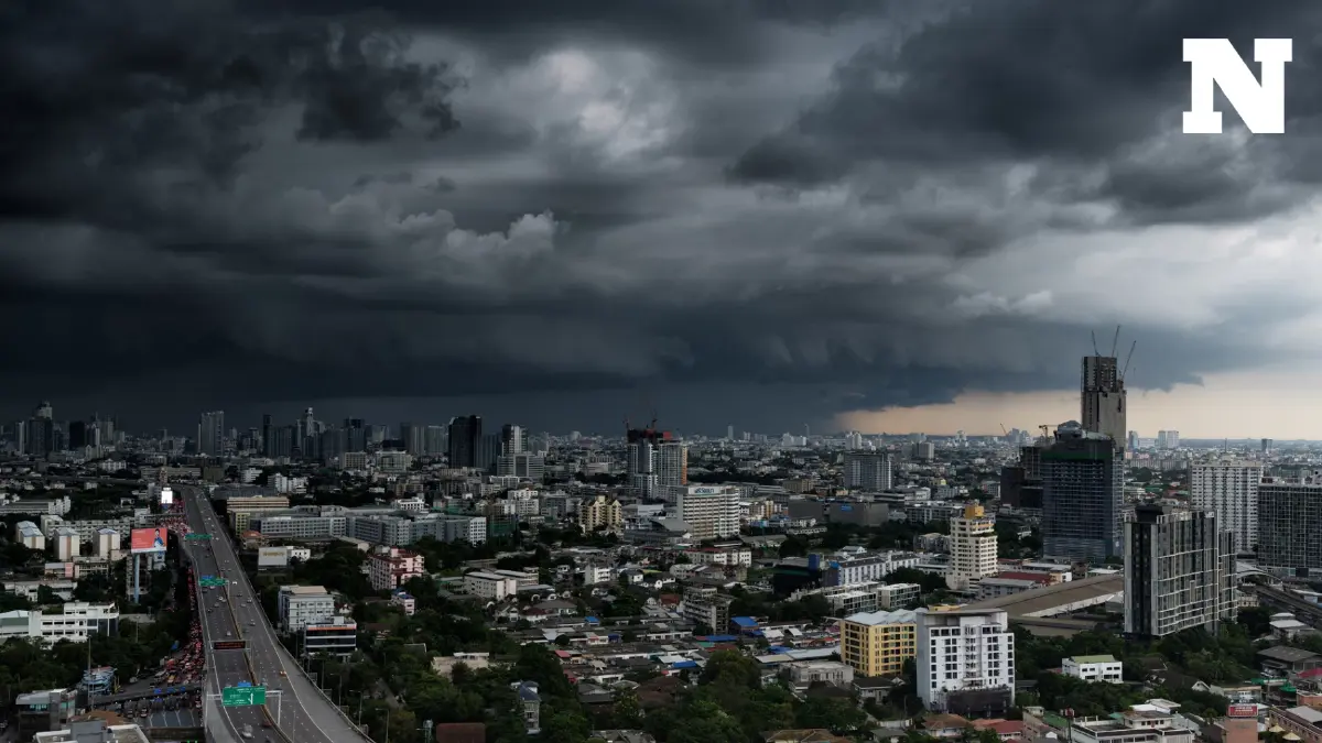 ฝนตกต่อเนื่อง กรมอุตุเตือน 54 จังหวัด รับมือฝนฟ้าคะนอง ลมกระโชกแรง กทม.ฝน 60%