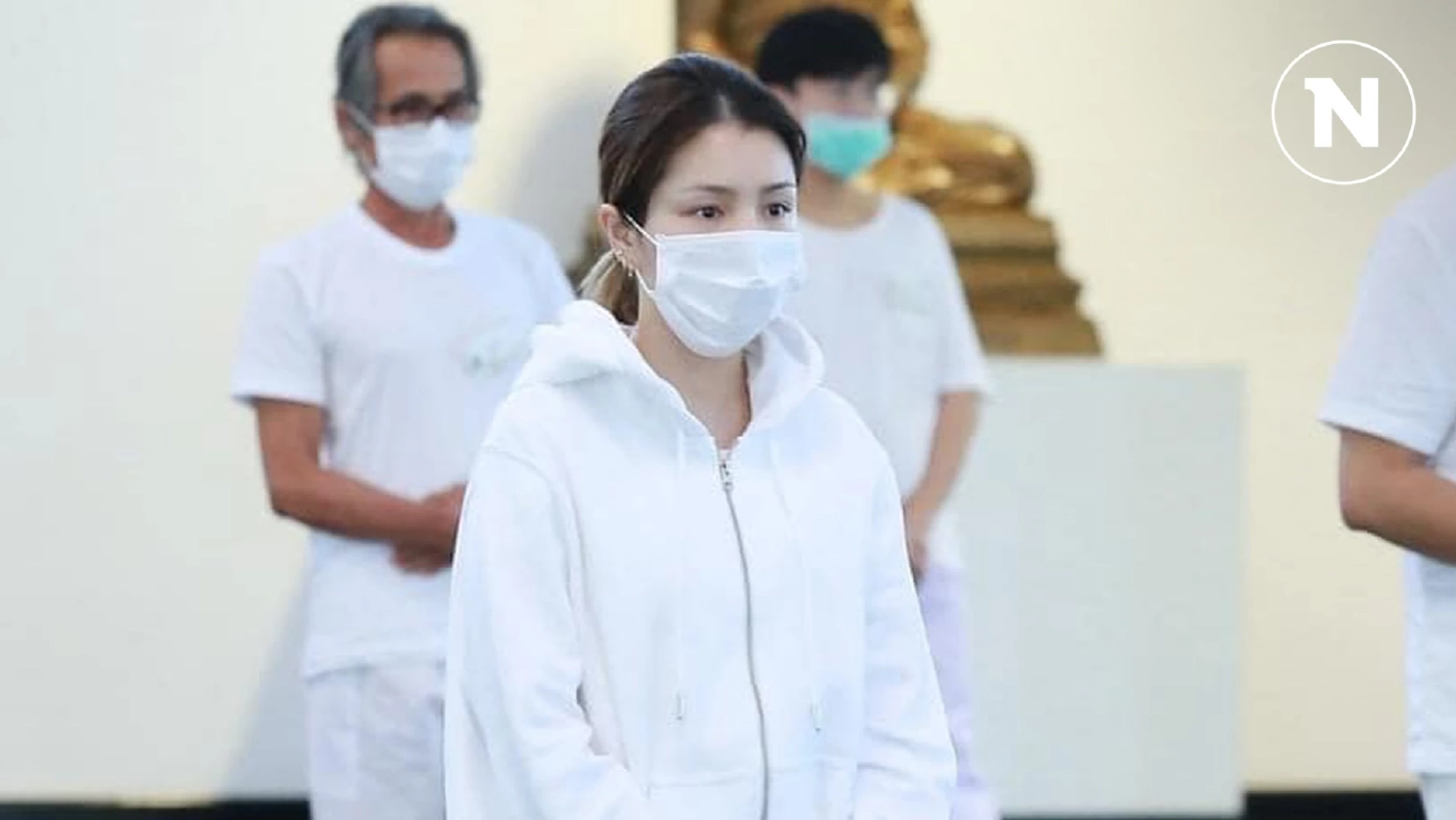 "มาดามเดียร์" นุ่งขาวห่มขาวปฏิบัติธรรม ฝึกจิตใจรับรู้ความจริงในสัจธรรม "มาดามเดียร์" นุ่งขาวห่มขาวปฏิบัติธรรม ฝึกจิตใจรับรู้ความจริงในสัจธรรม