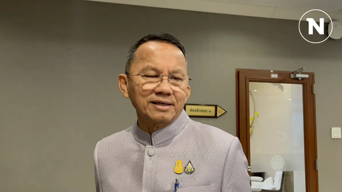 “สมศักดิ์” ย้ำนำกัญชากลับเป็นยาเสพติด แต่จะเปิดช่องให้ผู้ที่ลงทุนไปแล้ว